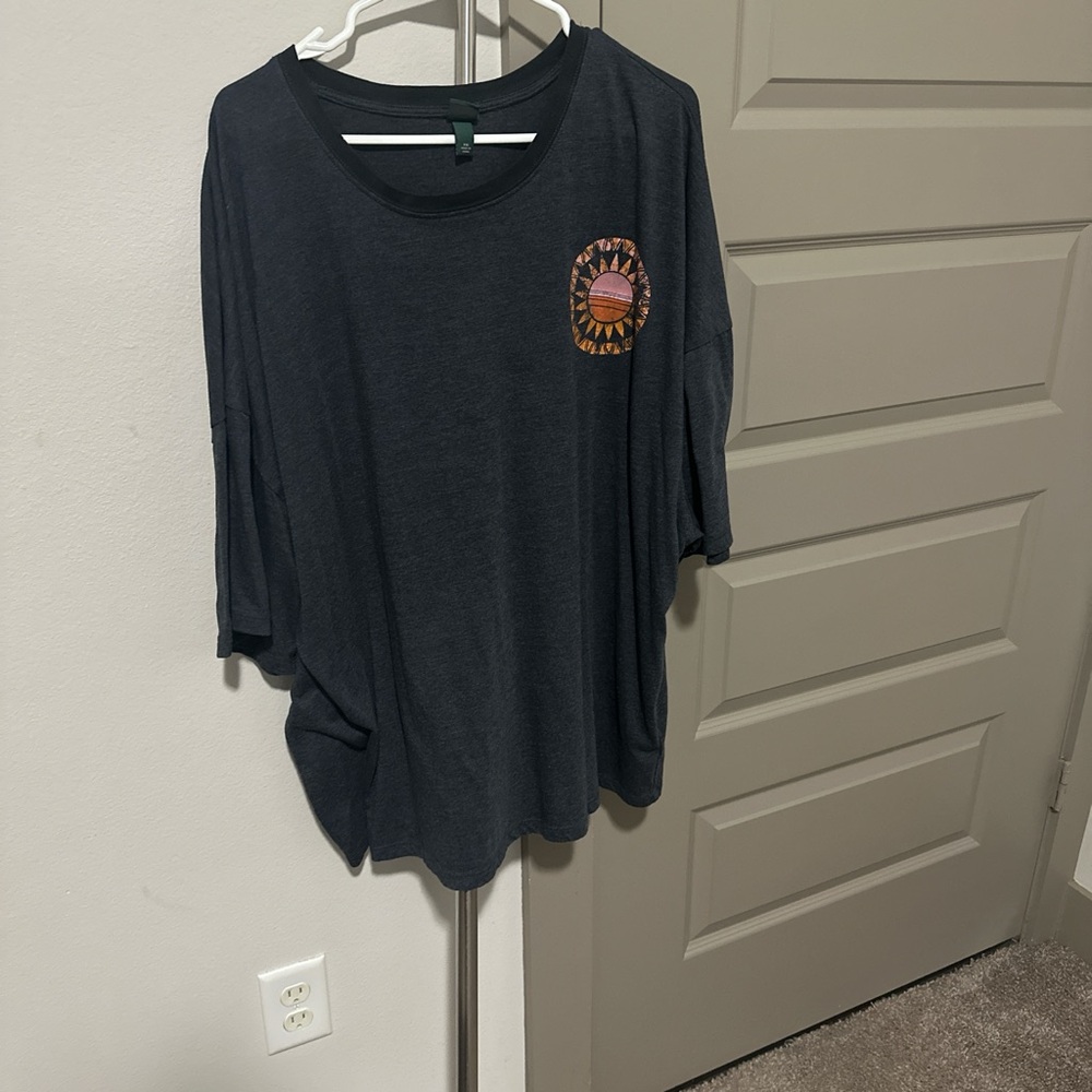Wild Fable Charcoal Tee with Sun Graphic
